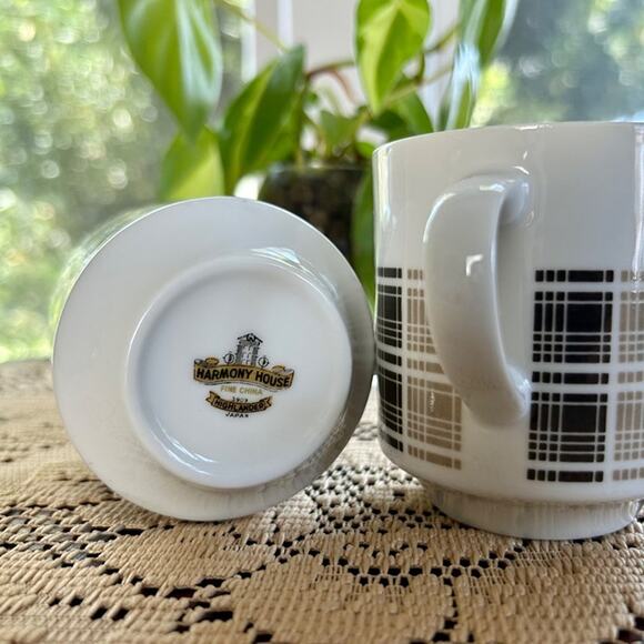 Vintage Harmony House Highlander Brown Plaid Coffee Cups set of 2 - Picture 9 of 10